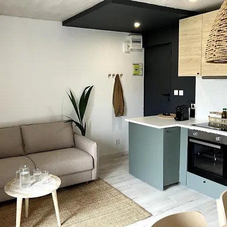 Modern & Cosy 4 People Apartment